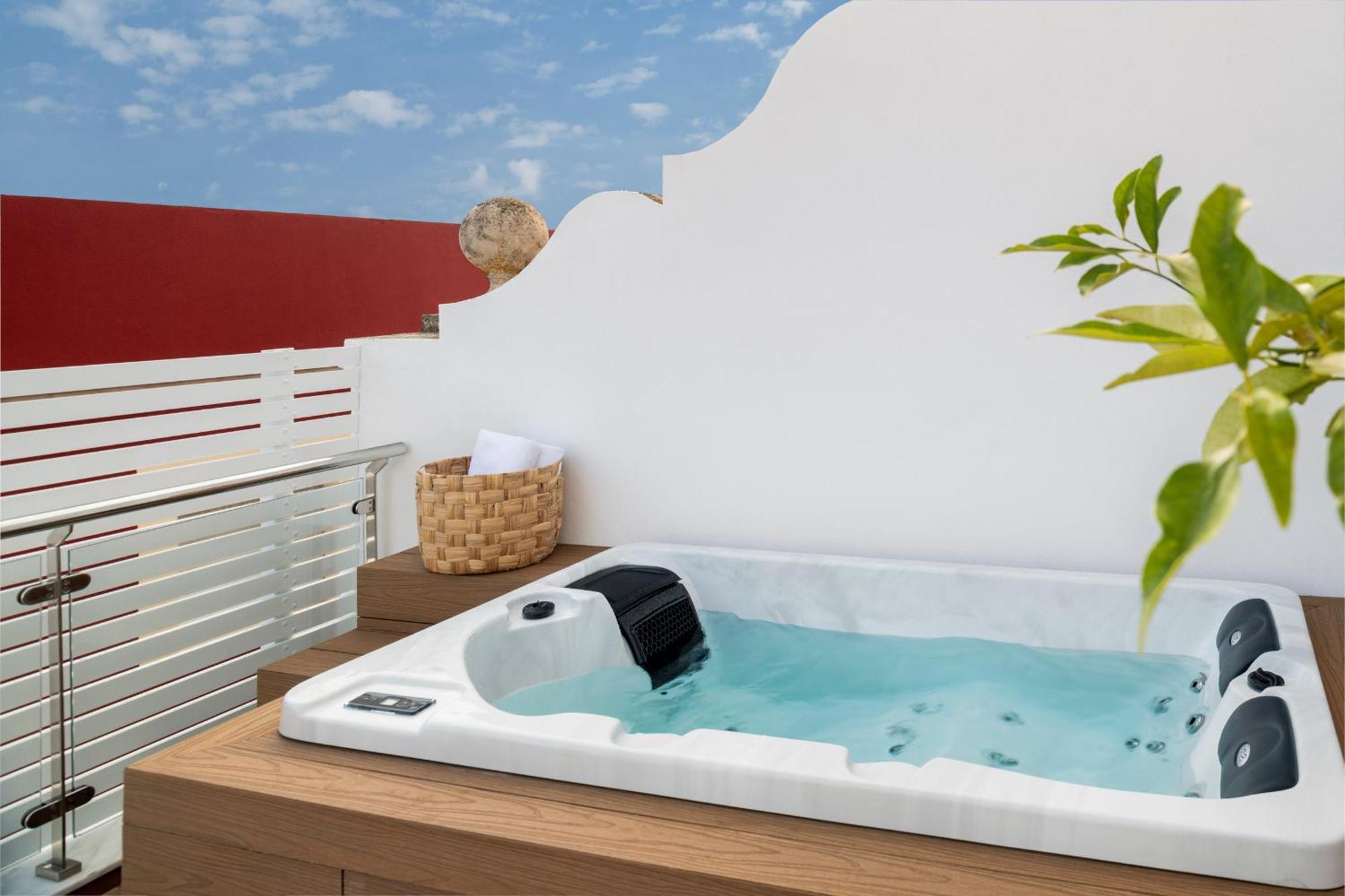 Magno Apartments Santa Clara - Private Terraces With Jacuzzi Σεβίλλη Εξωτερικό φωτογραφία