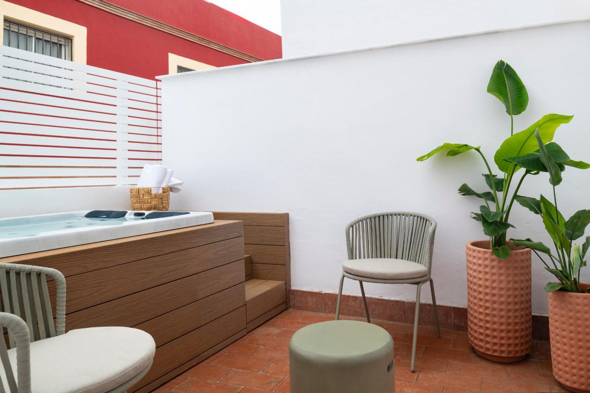 Magno Apartments Santa Clara - Private Terraces With Jacuzzi Σεβίλλη Εξωτερικό φωτογραφία
